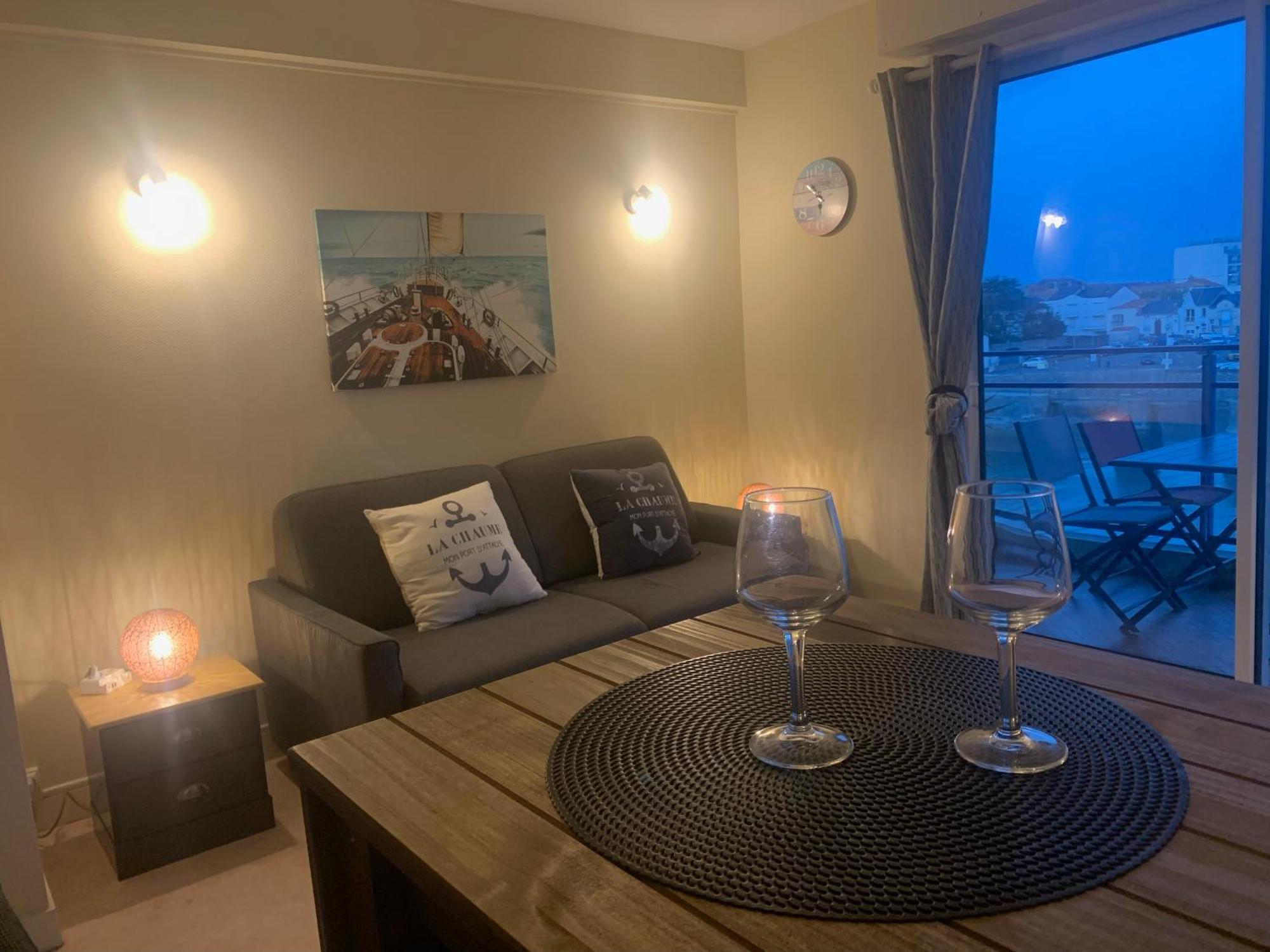 Le Vendee Globe Sous Votre Balcon Apartment La Chaume Luaran gambar